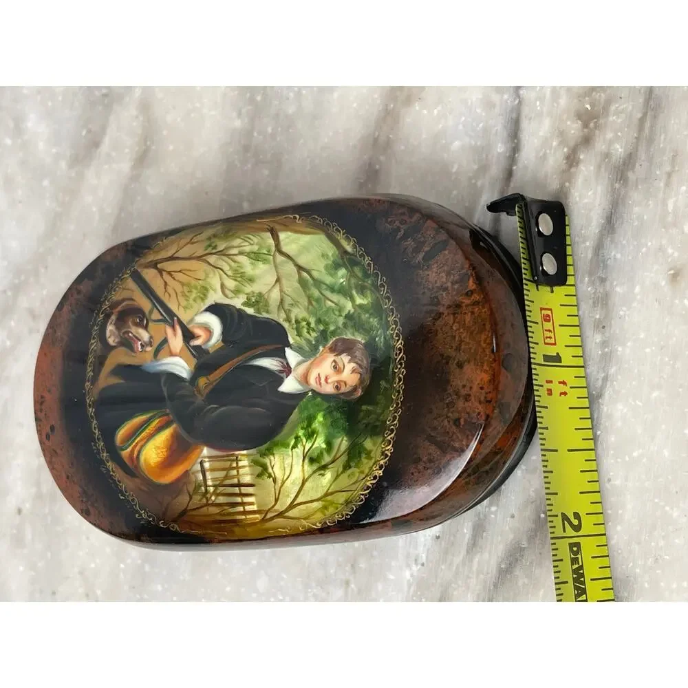 Russian Lacquer Box Fedoskino Hunter & Dog signed A. Shchetinina Vintage MINT